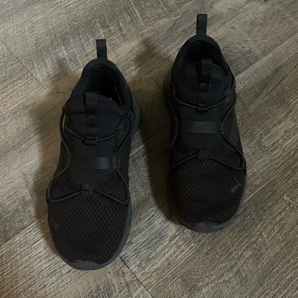1.5 Little Boys, Puma Sneakers